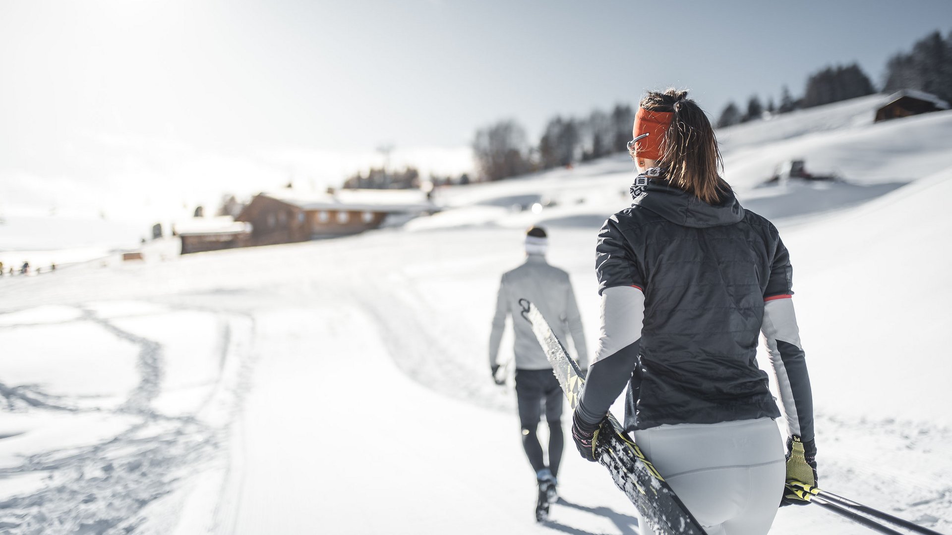 4-Sterne-Hotel Lamm am Fuße der Seiser Alm 4-Sterne-Hotel Lamm am Fuße der Seiser Alm